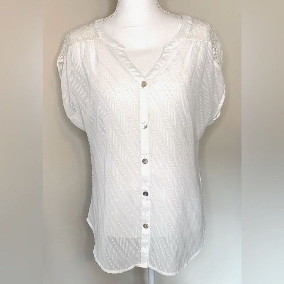 Fig and Flower Anthropologie Button Down Top Blouse Crochet Women Lace Medium - Picture 2 of 9